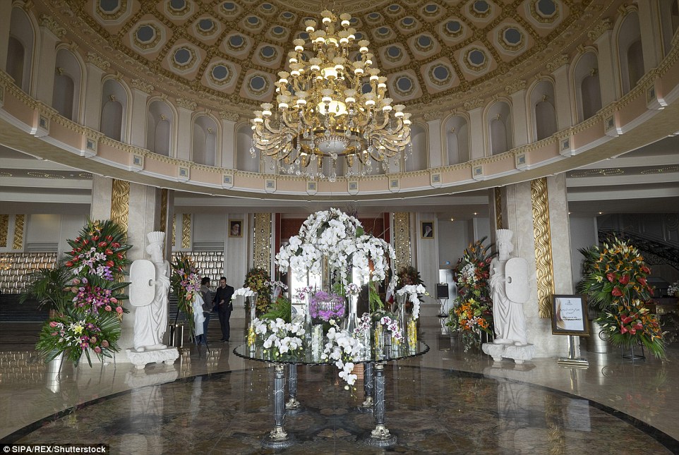 2FAEC0BA00000578-3379973-It_s_hoped_this_kind_of_luxury_shown_off_at_Iran_s_newest_five_s-a-7_1451981878242