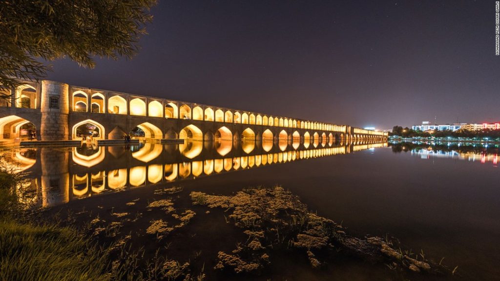 si-o-seh-pol-isfahan-